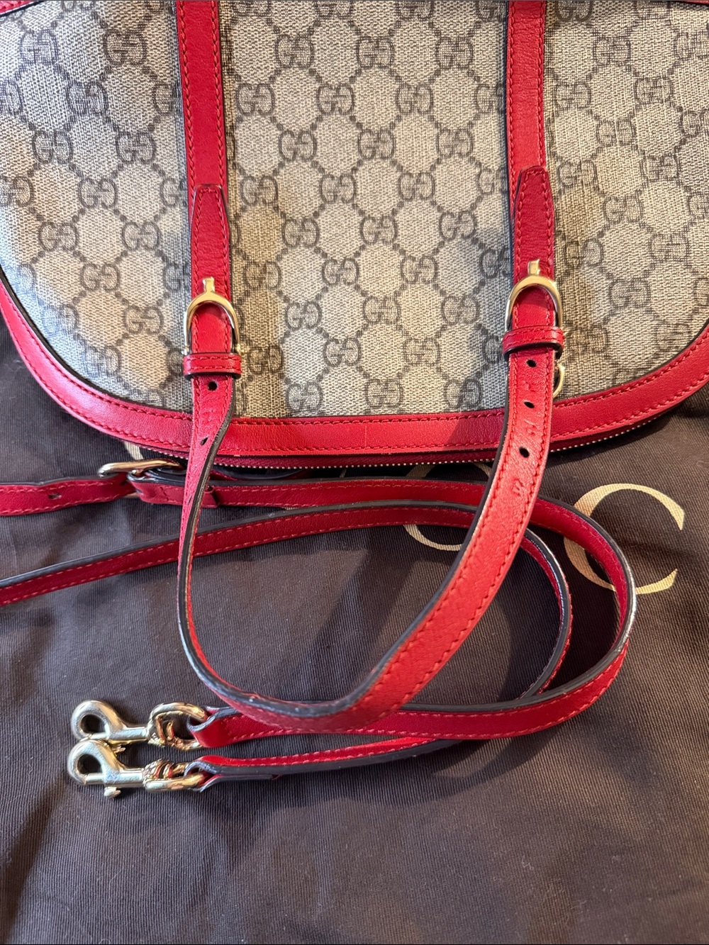 GUCCI Beige GG Supreme Satchel w/Red Leather Trim, dust bag, detachable Gucci